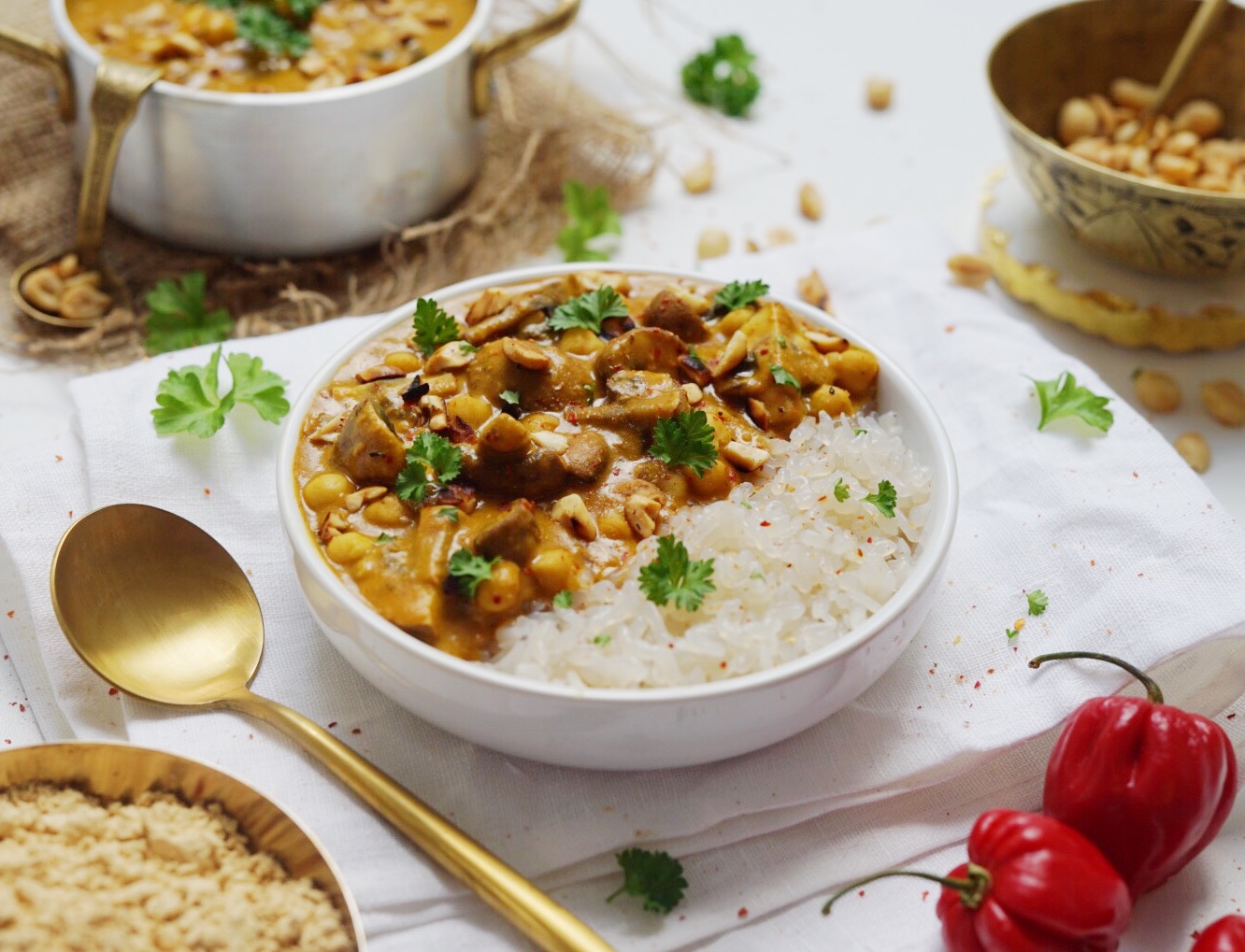 Erdnuss-Curry mit Reis | Muskelmacher Shop Magazin