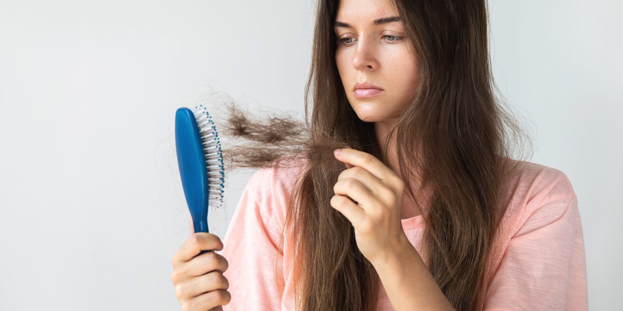 Young,Woman,Is,Very,Upset,Because,Of,Hair,Loss